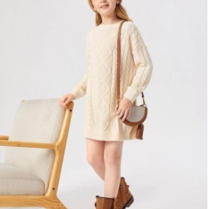 فستان بنات صوف